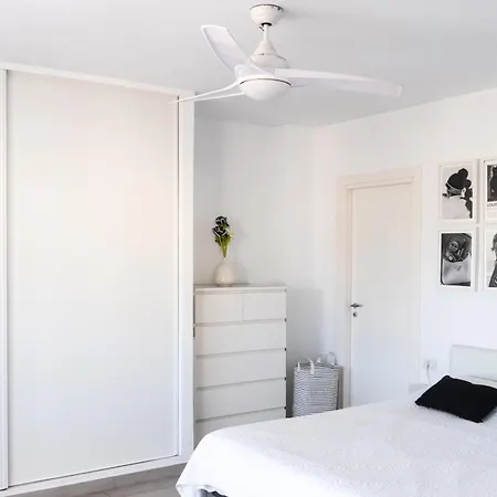 The White Heart House - Attic Sea View 아파트 *