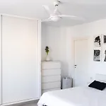 The White Heart House - Attic Sea View شقة *