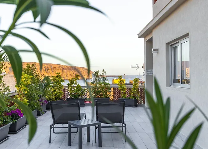 The White Heart House - Attic Sea View * לוס כריסטיאנוס