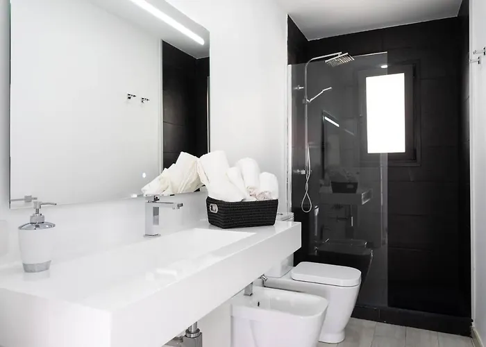 The White Heart House - Attic Sea View Apartman *
