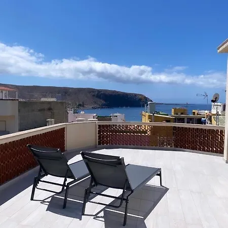 The White Heart House - Attic Sea View * Лос Кристианос