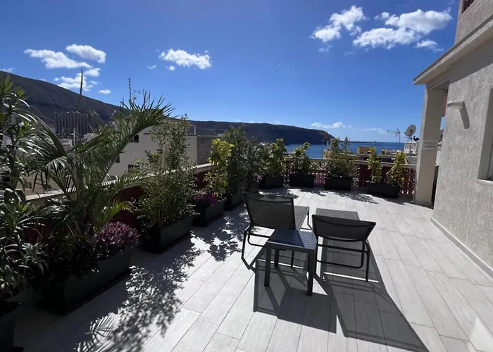 The White Heart House - Attic Sea View Los Cristianos (Tenerife)